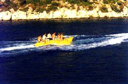 Vergngung auf dem Banana-Boat